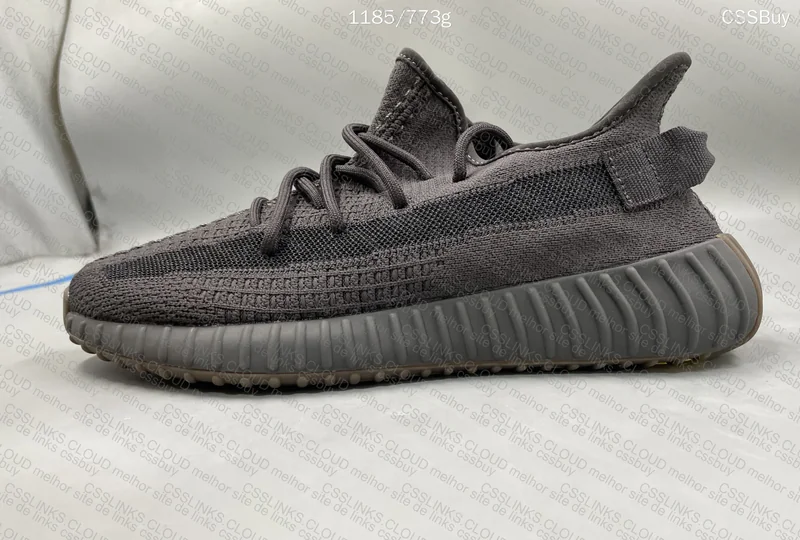 Yeezy 350 cinder 10