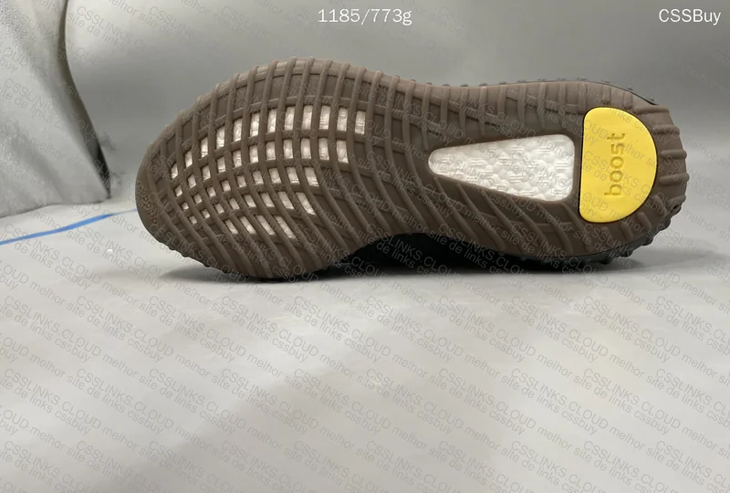 Yeezy 350 cinder 9