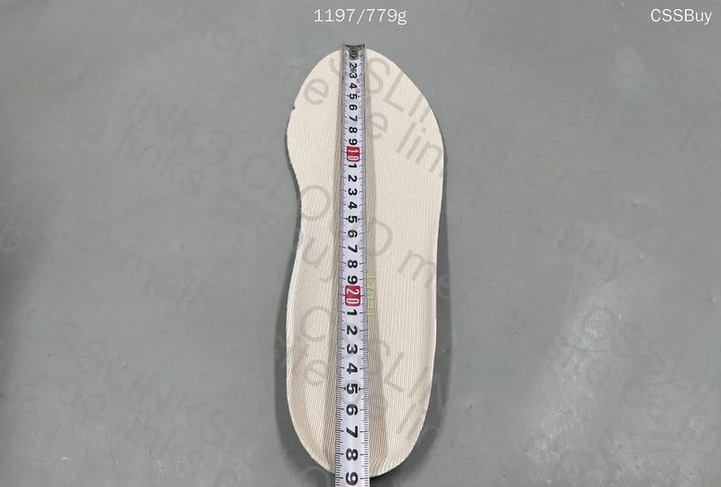 Yeezy 350 Citrin 9