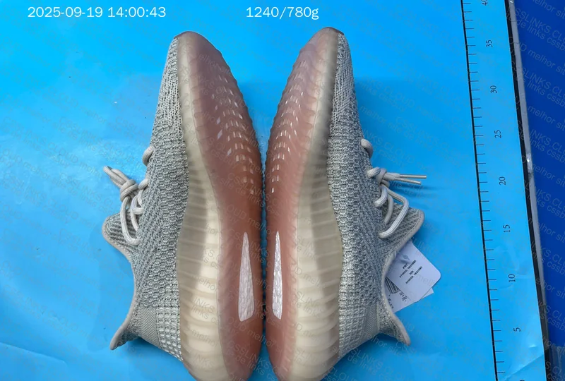 Yeezy 350 Citrin