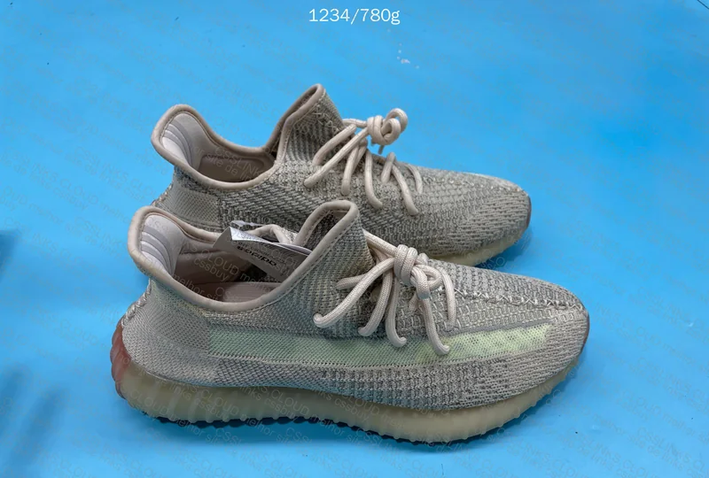 Yeezy 350 Citrin 49y