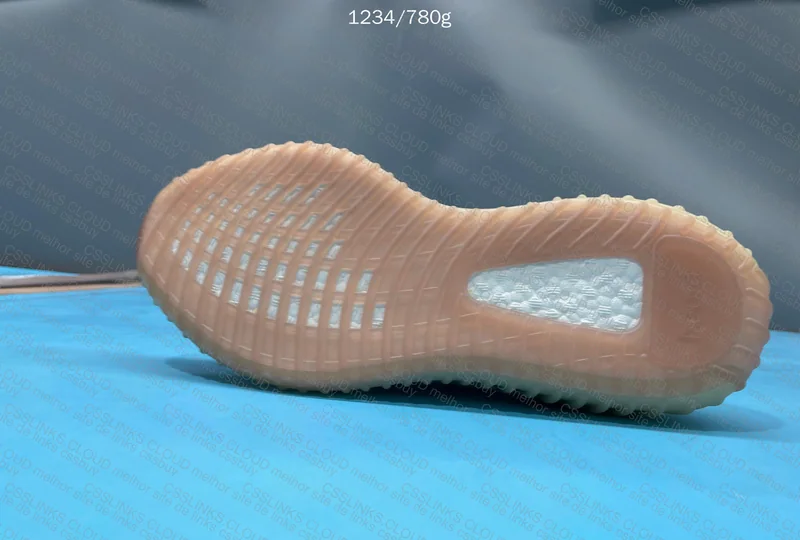 Yeezy 350 Citrin 49y 3