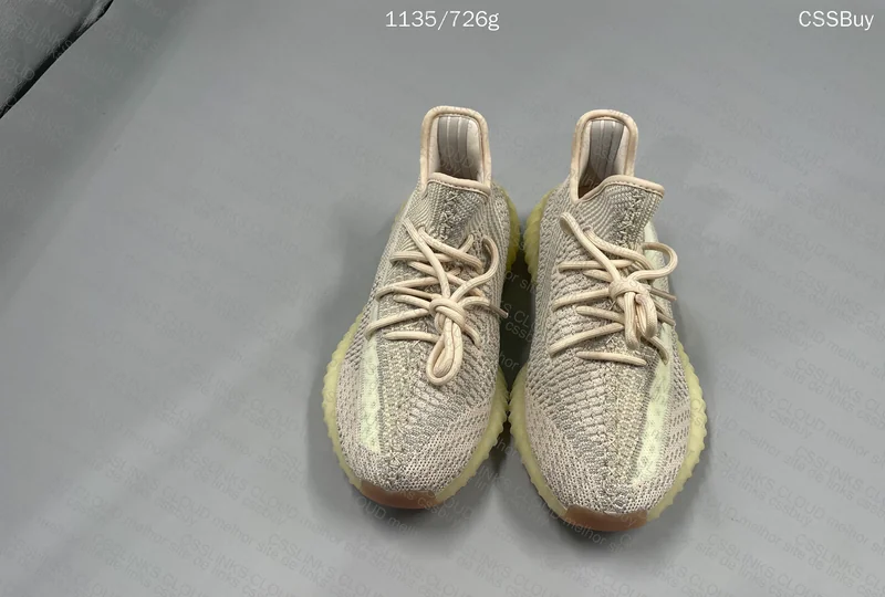 yeezy 350 citrin (GL??) 4