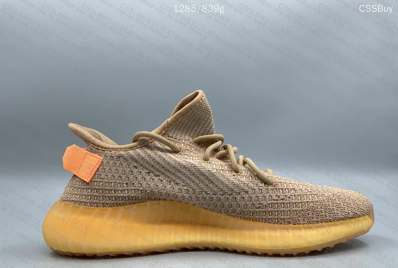 Yeezy 350 Clay - Weird Color 6