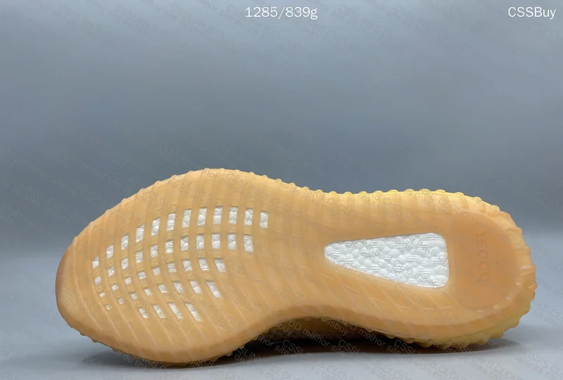 Yeezy 350 Clay - Weird Color 7