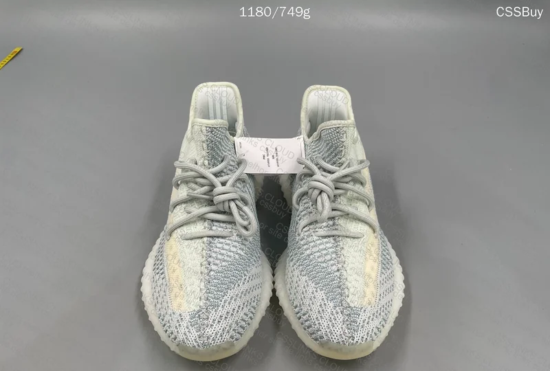 Yeezy 350 Cloud White - Need Help 4