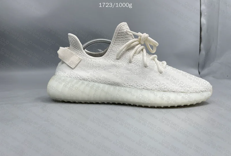 Yeezy 350 Cream White 3