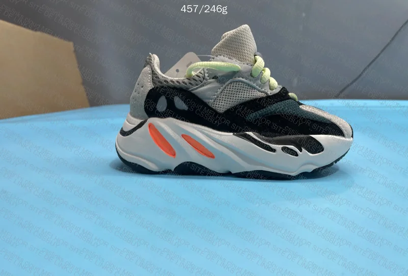 Yeezy 350 and 700 - Kids
