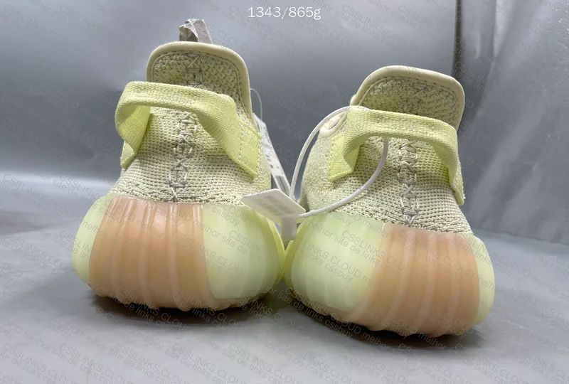 YEEZY 350 (GL???)