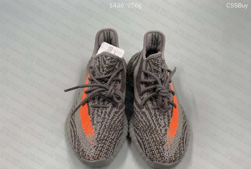 YEEZY 350 GL? me ajudem pfv 2