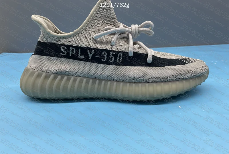Yeezy 350 LW B - 49Y 8