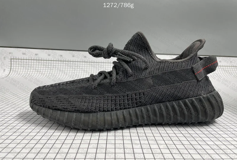 Yeezy 350 Mistery Box 3