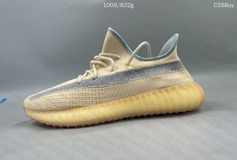 Yeezy 350 in Nike Box 5