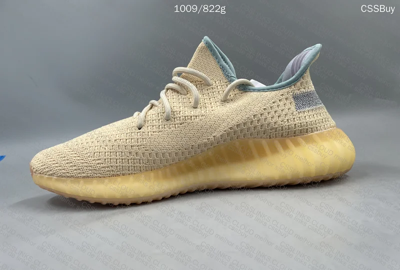 Yeezy 350 in Nike Box 8