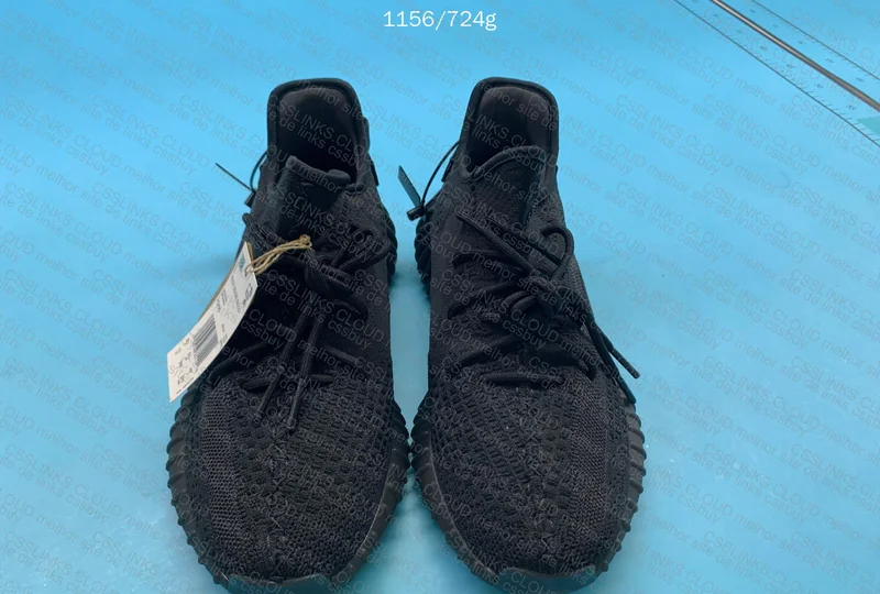 yeezy 350 onyx