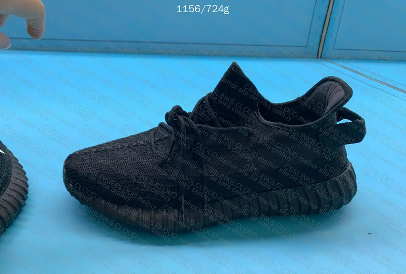 yeezy 350 onyx 7
