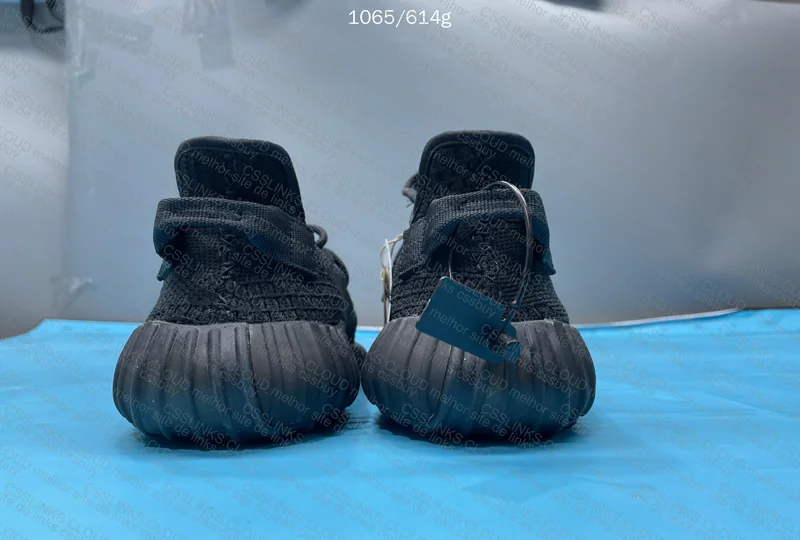 Yeezy 350 Onyx Black 9