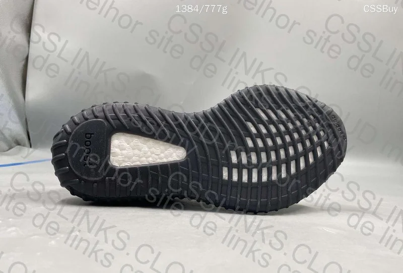 Yeezy 350 Onyx - LW 11