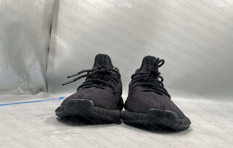 Yeezy 350 Onyx, LW from Capuccino 2