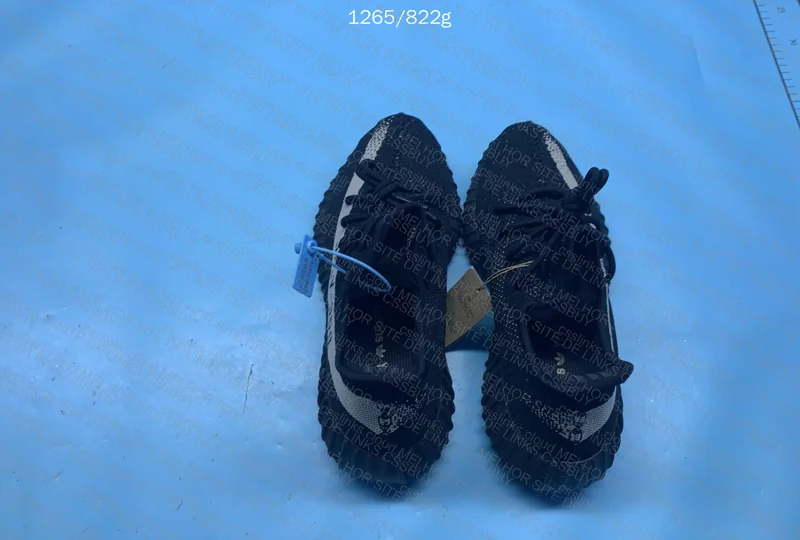 yeezy 350 oreo (batch lw) 2