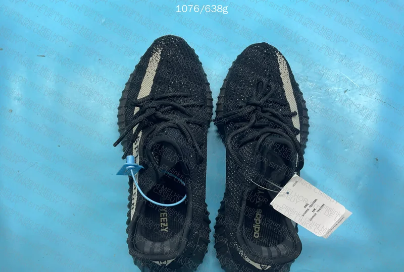 yeezy 350 oreo K BATCH 3