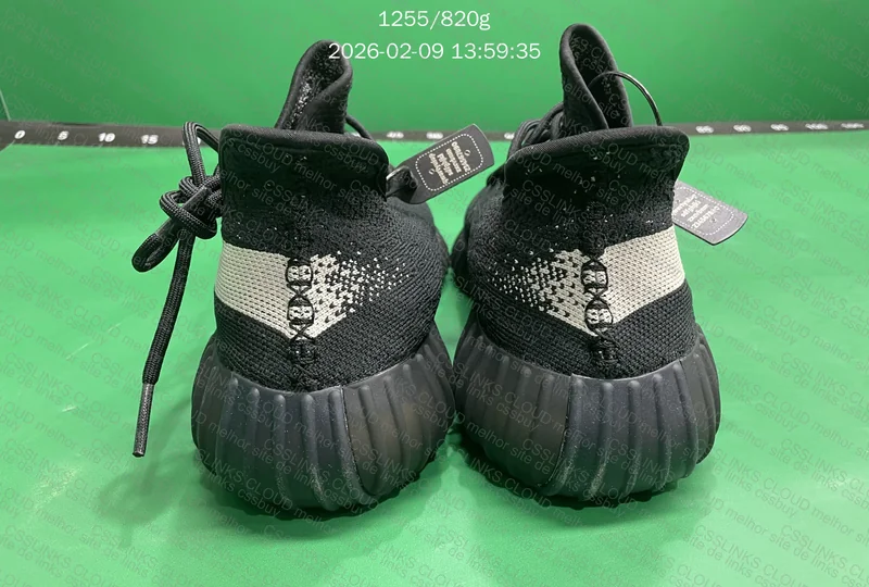 Yeezy 350 Oreo LW 2