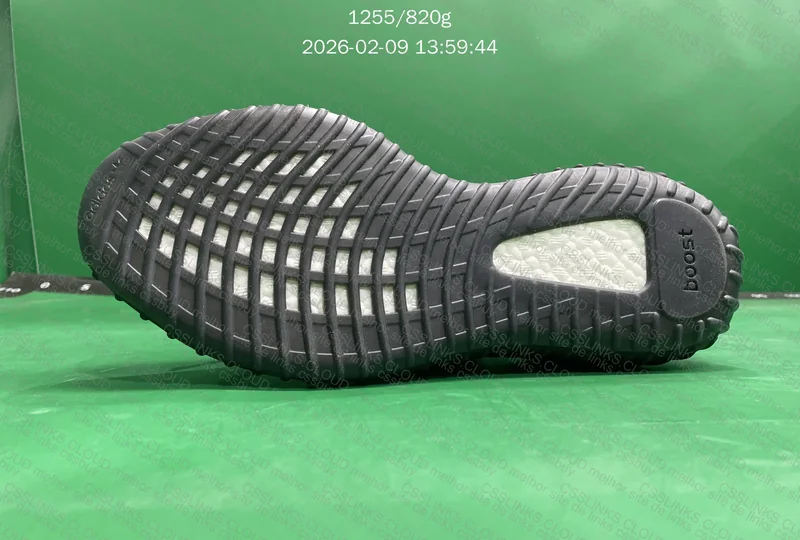 Yeezy 350 Oreo LW 7
