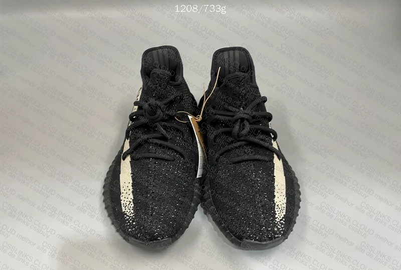 YEEZY 350 OREO (SLW)