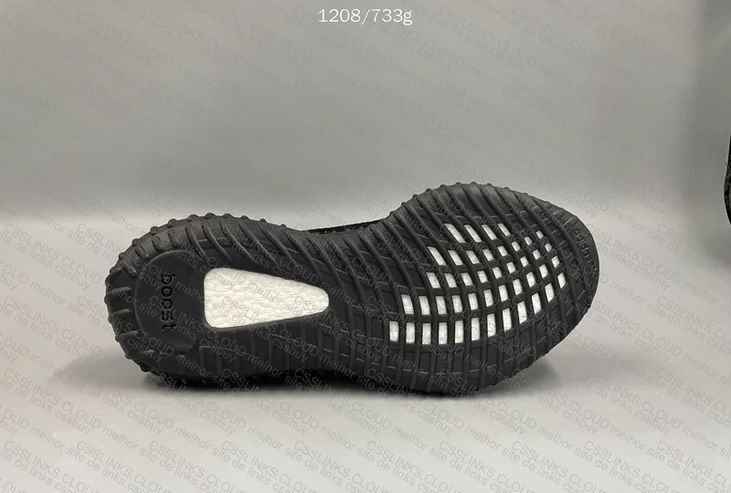 YEEZY 350 OREO (SLW) 4