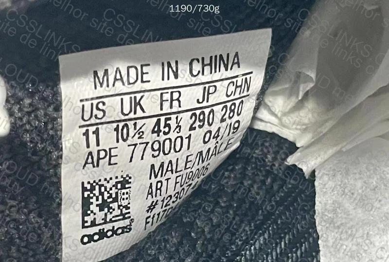 Yeezy 350 OvOsneakers 2