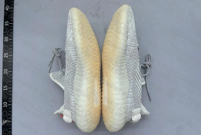 yeezy 350 p academia
