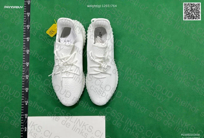 YEEZY 350 (PRIMEIRA COMPRA) 4