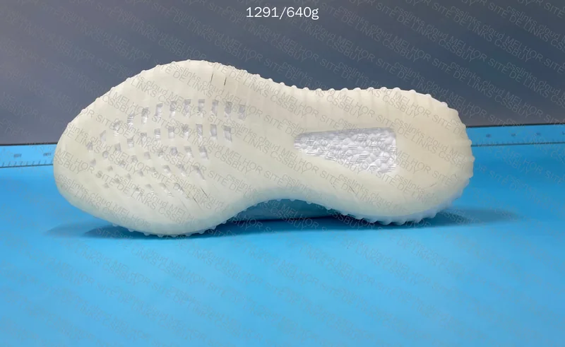 Yeezy 350 pure white