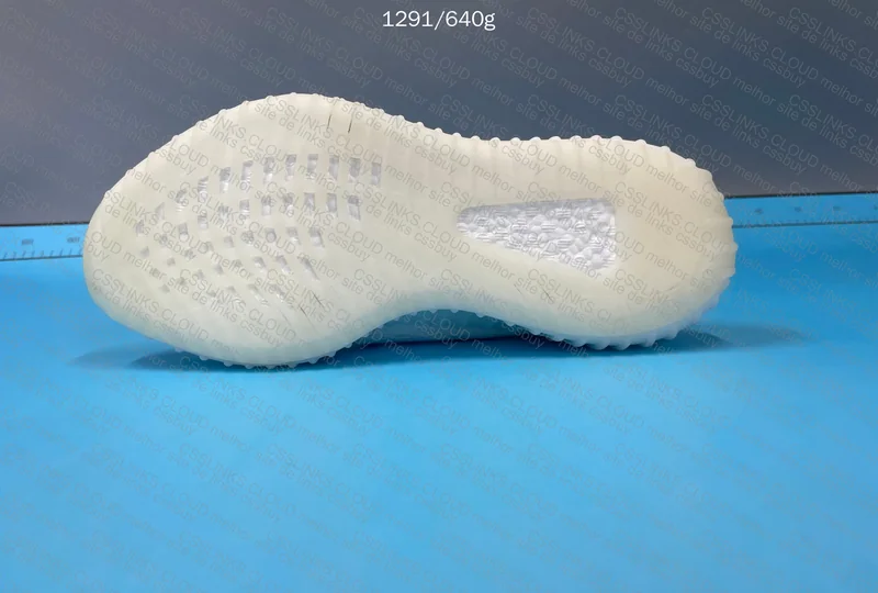 yeezy 350 pure white 170y