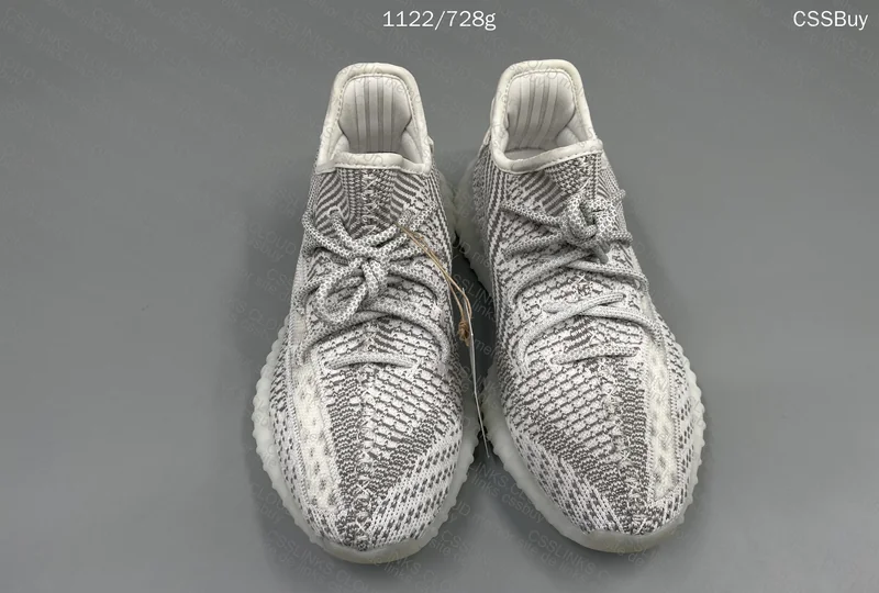 YEEZY 350 REFLECTIVE V2