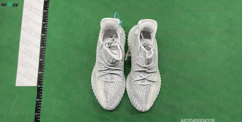 YEEZY 350 STATIC 4