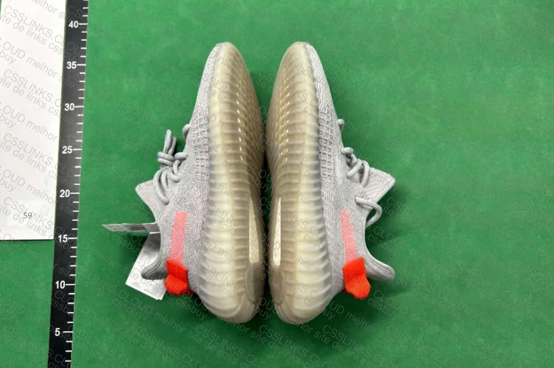 yeezy 350 ta gl? 2