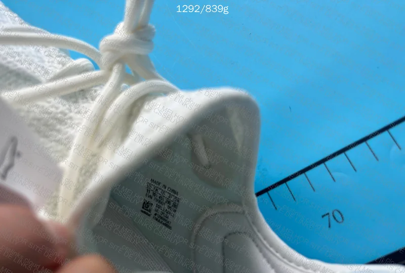 yeezy 350 triple white 10