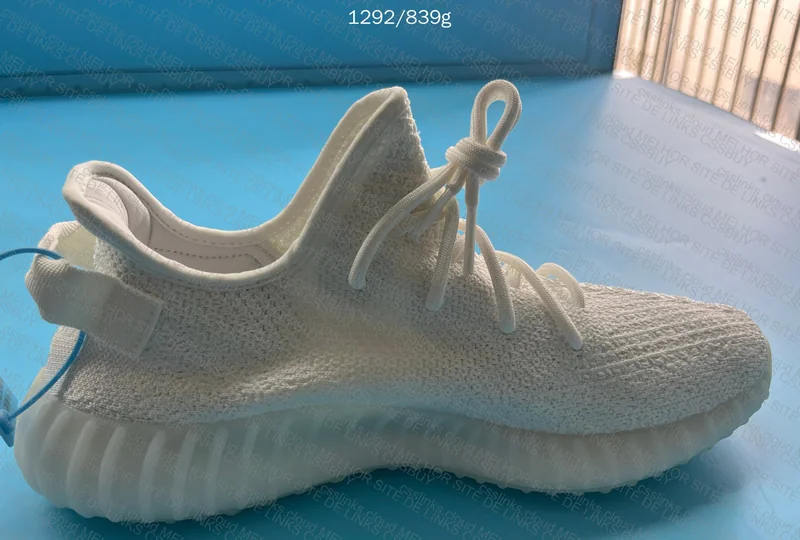 yeezy 350 triple white 7