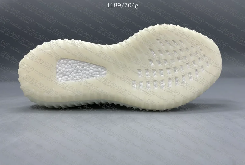 Yeezy 350 triplewhite 2