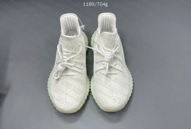 Yeezy 350 triplewhite 3
