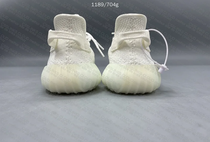 Yeezy 350 triplewhite 4