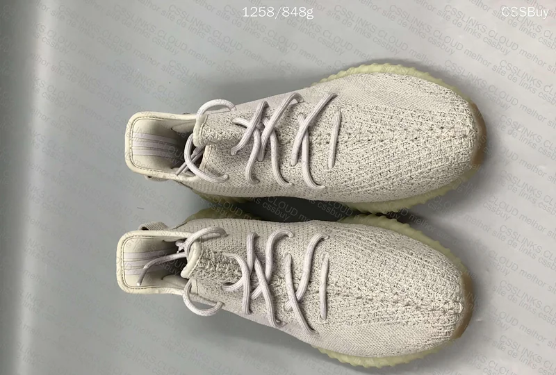 Yeezy 350 v2 3
