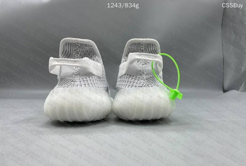 YEEZY 350 V2 7