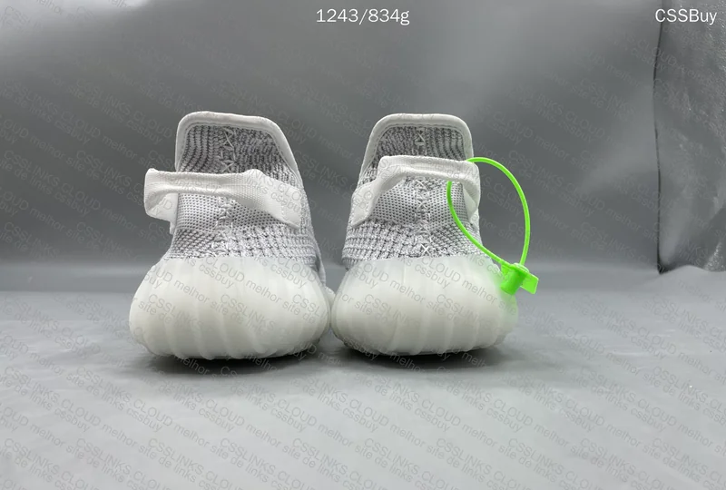 YEEZY 350 V2 5