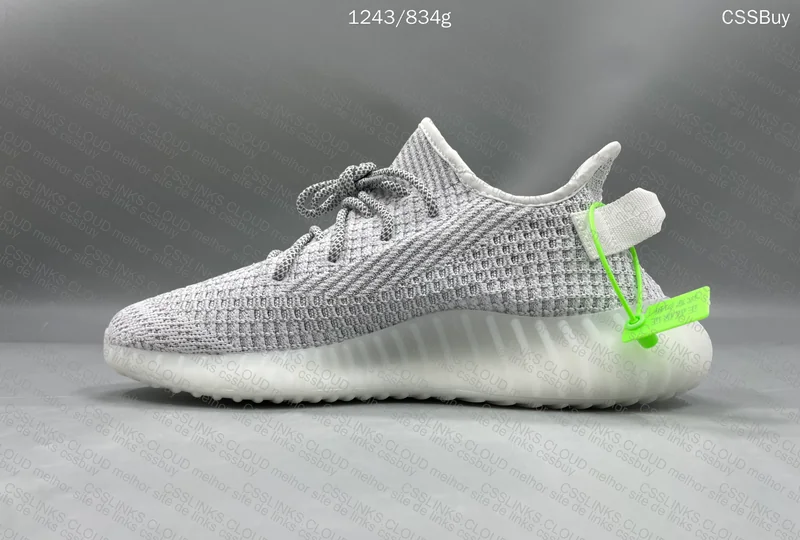 YEEZY 350 V2 7