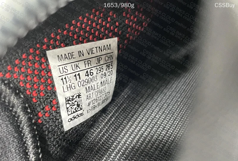 Yeezy 350 v2 8