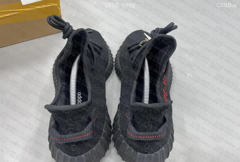 Yeezy 350 v2 9