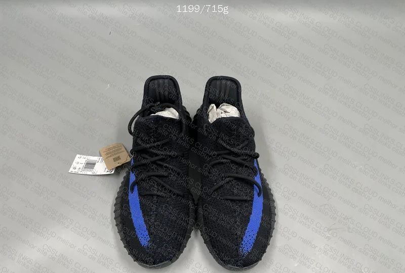 Yeezy 350 V2 4