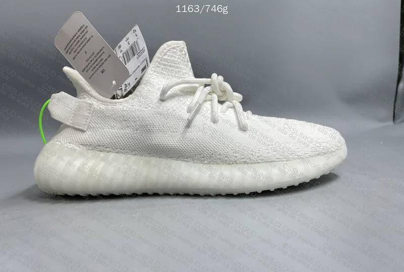 YEEZY 350 V2 6